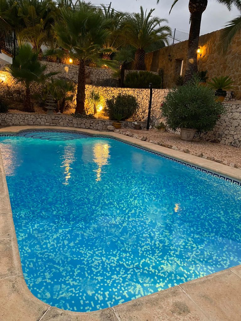 cr-pools