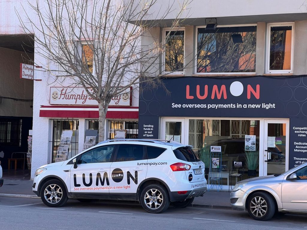 lumon-International-Currency-Transfers-office-1024×768 lumon-International-Currency-Transfers-office-