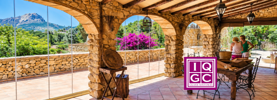 IQ Glass Curtains Costa Blanca